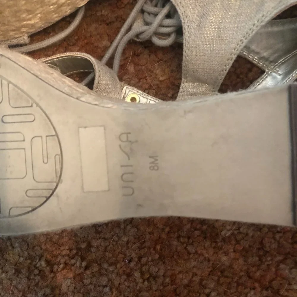 UNISA Trendy Fun Espadrille Wedge Sandal Size 8
